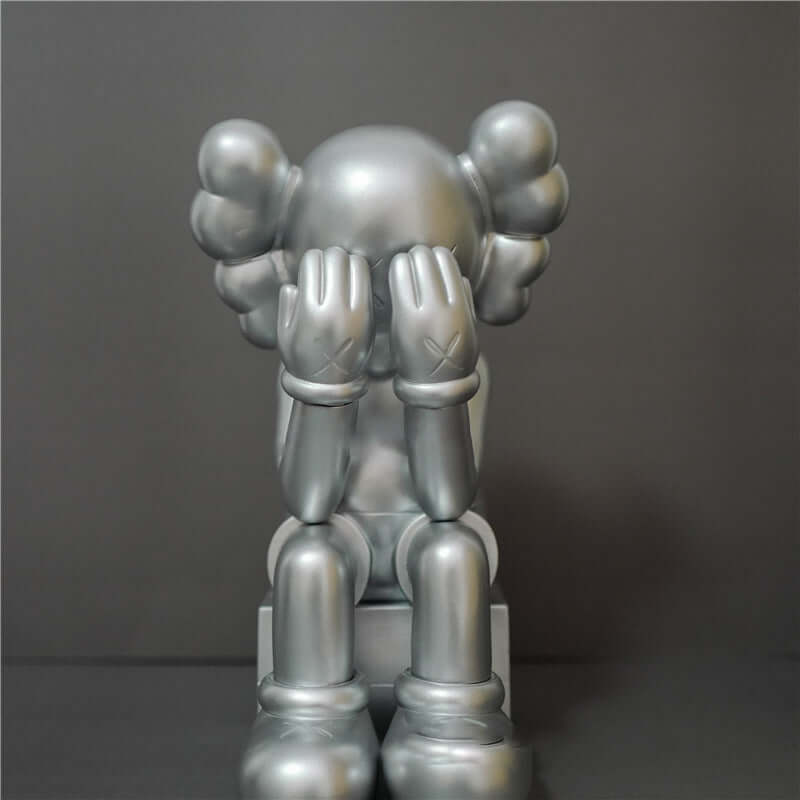Figurine Passing Through Harbour City Toy Statue (PVC)